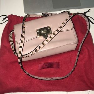 VALENTINO ROCKSTUD CROSSBODY ROSE PINK
